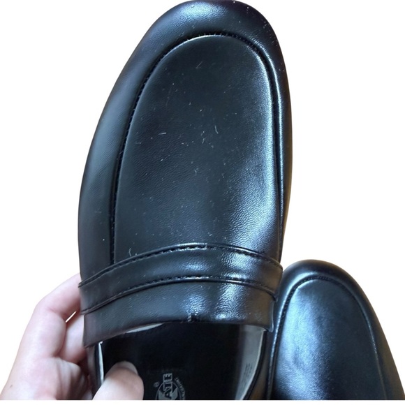 Climate X Black Leather Slippers House Shoes Men’s 8 EEE Round Close Toe NIB - Picture 2 of 16